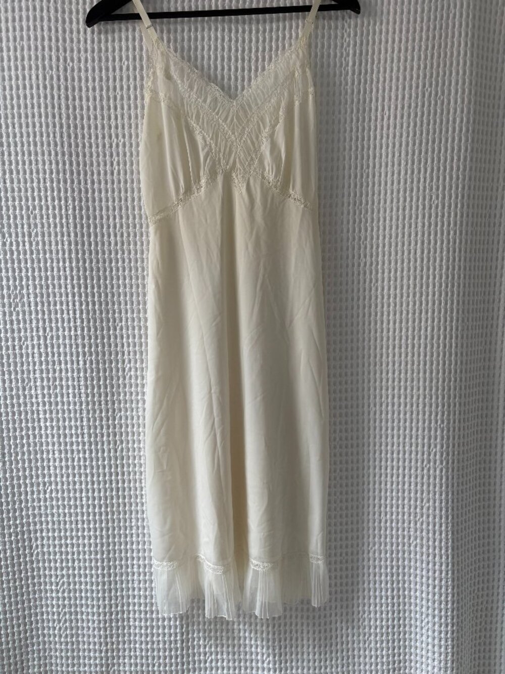 Vintage ivory slip dress lace ruffle demure fairycore retro small READ